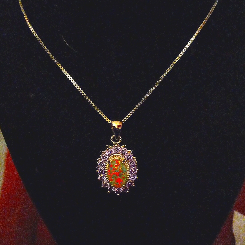 E-001 NWT OPAL NECKLACE